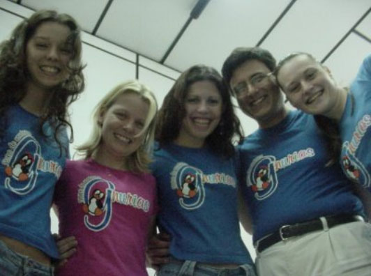 Left to right: Josi Petter, Viviane Berner, Joice Käfer-Marrero, Cesar Brod (GNURias Godfather) and Ana Paula Fiegenbaum, circa 2003.