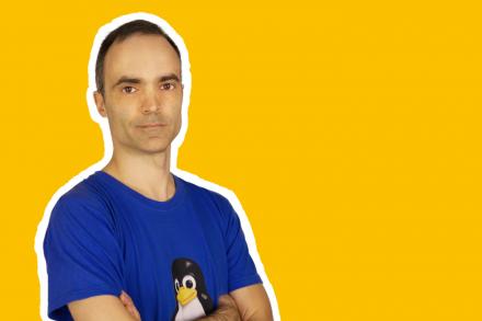 Antonio Sánchez Corbalán Spreads His FOSS Knowledge Across the Spanish Community