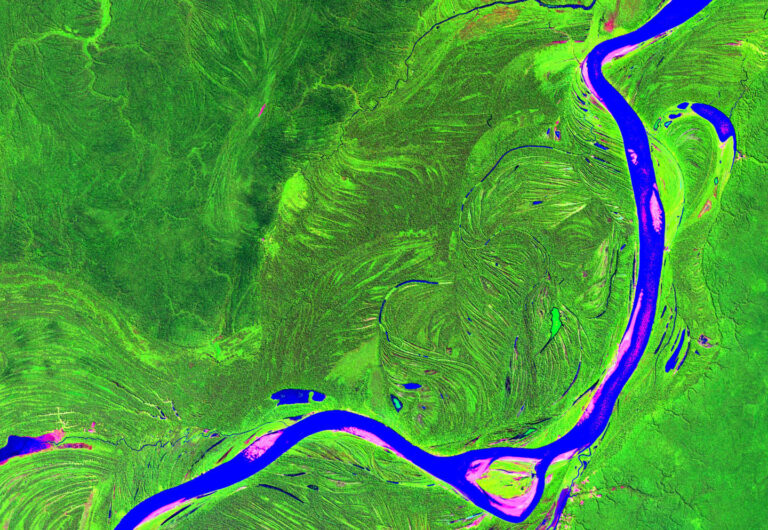 mundialis: Shaping OS Remote Sensing
